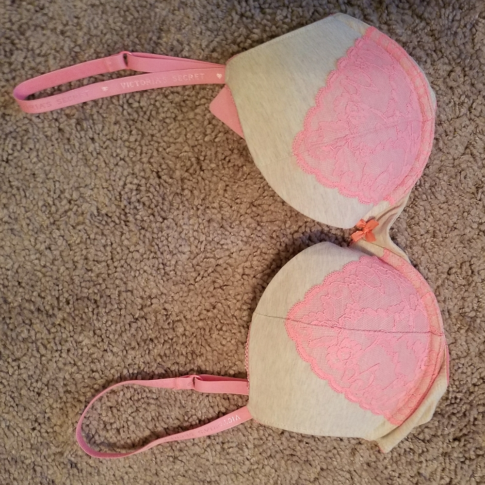 VS Bra